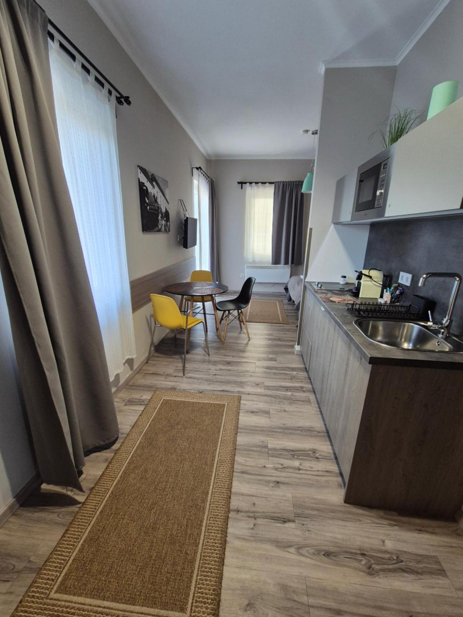 Marusius Apartmanház Makó Exterior foto